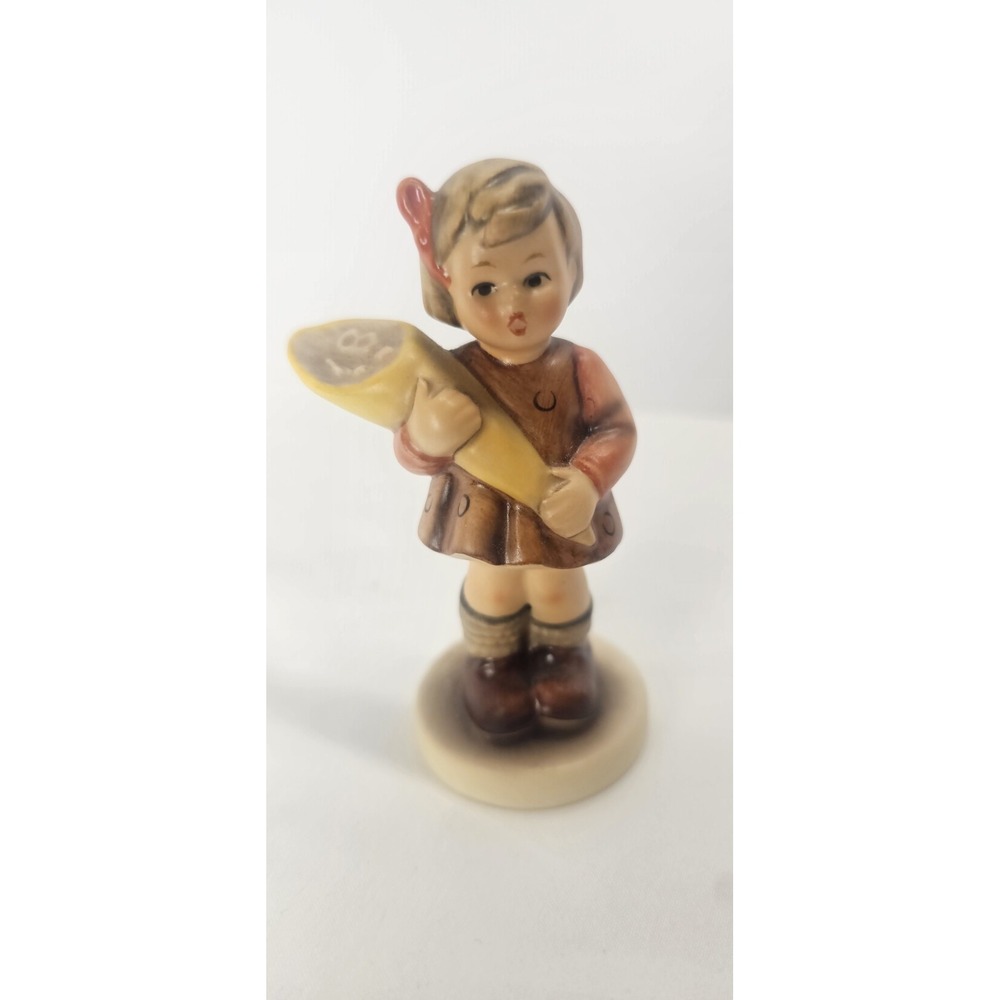 Goebel Hummel A Sweet Offering #493/0 TMK 7 Club Figurine 1999 Germany
